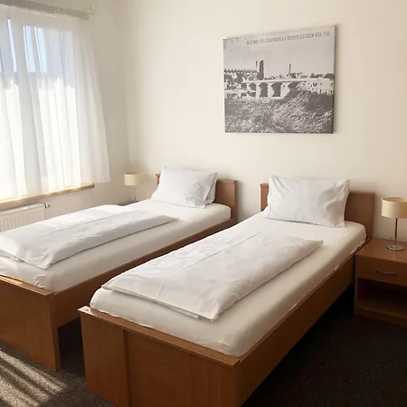 Wellness A Restaurace U Gigantu 4* 比尔森